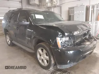 2013 Chevrolet Tahoe LT with VIN 1GNSKBE0XDR145627, listed as a IAAI auction lot 41695833 with 224,515 mi miles and . Bid and sale history available at DreamBid. Image 1.