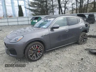 2023 Maserati Grecale GT z VIN ZN682AVA6P7429258, wystawiony jako Copart lot #47439945 z przebiegiem 7620 mil mil oraz Szkody całkowita. Historia ofert i sprzedaży dostępna na DreamBid. Obrazek 1.