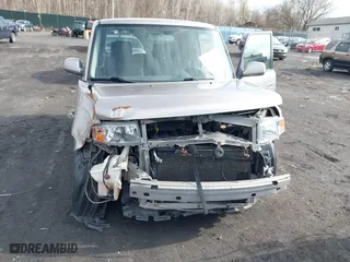 2005 Scion xB with VIN JTLKT324750219762, listed as a IAAI auction lot 42039715 with 173,512 mi miles. Bid and sale history available at carsss.com. Image 6.