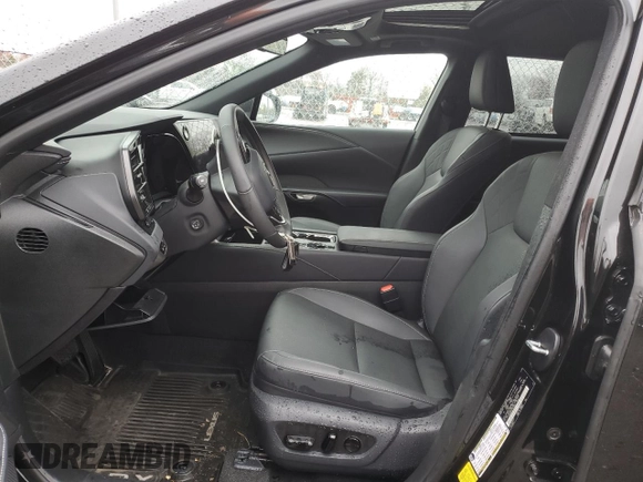 2025 Lexus RX 350 with VIN 2T2BAMCA4SC091988, listed as a Copart auction lot 52320925 with 3,725 mi miles and Salvage Title. Bid and sale history available at DreamBid. Image 7.