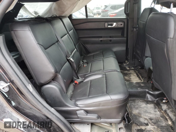 2024 Ford Police Interceptor Utility z VIN 1FM5K8AB2RGA27330, wystawiony jako Copart lot #54846175 z przebiegiem 17 338 mil mil oraz Szkoda całkowita • Salvage title. Historia ofert i sprzedaży dostępna na DreamBid. Obrazek 11.