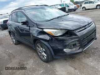 2013 Ford Escape SEL z VIN 1FMCU9H98DUB78564, wystawiony jako IAAI lot #42381290 z przebiegiem 89 728 mil mil oraz . Historia ofert i sprzedaży dostępna na DreamBid. Obrazek 1.