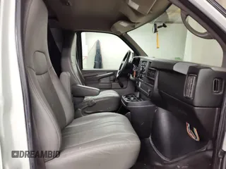 2012 Chevrolet Express Cargo z VIN 1GCSGAFXXC1137699, wystawiony jako IAAI lot #42534166 z przebiegiem 249 234 mil mil oraz . Historia ofert i sprzedaży dostępna na DreamBid. Obrazek 36.