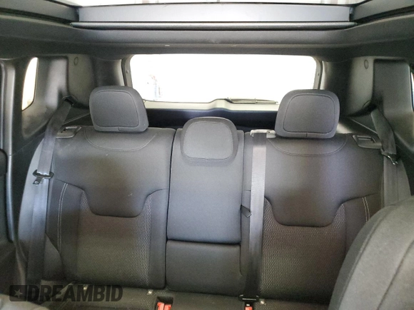 2022 Jeep Renegade Altitude z VIN ZACNJDE1XNPN73059, wystawiony jako Copart lot #56214685 z przebiegiem 56 666 mil mil oraz Szkoda całkowita • Salvage title. Historia ofert i sprzedaży dostępna na DreamBid. Obrazek 10.
