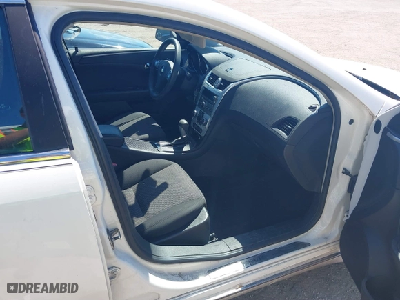 2008 Chevrolet Malibu LT w/1LT with VIN 1G1ZH57B584284372, listed as a IAAI auction lot 41892230 with 148,457 mi miles. Bid and sale history available at carsss.com. Image 5.