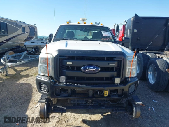2015 Ford F-250 XLT z VIN 1FT7X2B65FEB83608, wystawiony jako IAAI lot #42013192 z przebiegiem 285 266 mil mil oraz . Historia ofert i sprzedaży dostępna na DreamBid. Obrazek 12.