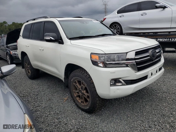 2020 Toyota Land Cruiser with VIN JTMCY7AJXL4087473, listed as a Copart auction lot 74515384 with 0 mi miles and Non Repairable. Bid and sale history available at carsss.com. Image 4.