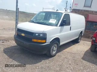 2023 Chevrolet Express Cargo z VIN 1GCWGAFP8P1259579, wystawiony jako IAAI lot #42040508 z przebiegiem 25 681 mil mil oraz . Historia ofert i sprzedaży dostępna na DreamBid. Obrazek 17.
