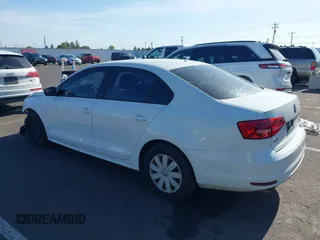 2015 Volkswagen Jetta S с VIN 3VW2K7AJ9FM297260, выставлен на аукционе IAAI как лот 42221434 с пробегом 121 378 миль миль и . История ставок и продаж доступна на DreamBid. Изображение 3.