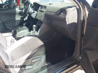 2018 Volkswagen Tiguan SEL with VIN 3VV3B7AX5JM009157, listed as a IAAI auction lot 41745746 with 138,876 mi miles and . Bid and sale history available at DreamBid. Image 5.
