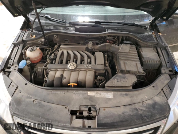 2011 Volkswagen CC with VIN WVWGU9AN3BE709433, listed as a Copart auction lot 42251025 with 155,602 mi miles and Salvage Title. Bid and sale history available at DreamBid. Image 11.