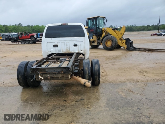2010 Ford F-450 with VIN 1FDAW4GR9AEA90411, listed as a Copart auction lot 49918415 with 165,870 mi miles and Salvage title. Bid and sale history available at DreamBid. Image 6.
