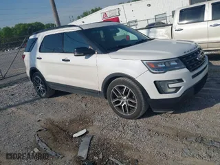 2016 Ford Explorer Sport with VIN 1FM5K8GT0GGB77899, listed as a IAAI auction lot 42076102 with 132,163 mi miles. Bid and sale history available at carsss.com. Image 1.