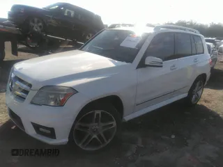 2010 Mercedes-Benz GLK GLK 350 with VIN WDCGG8HB5AF505748, listed as a IAAI auction lot 40982801 with 172,371 mi miles. Bid and sale history available at carsss.com. Image 2.
