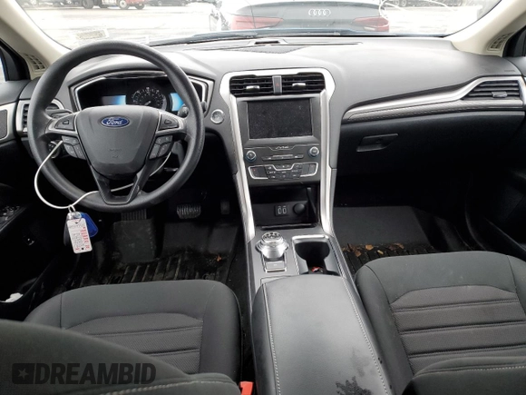 2020 Ford Fusion Hybrid SE with VIN 3FA6P0LU4LR222376, listed as a Copart auction lot 42911893 with 8,231 mi miles. Bid and sale history available at carsss.com. Image 8.