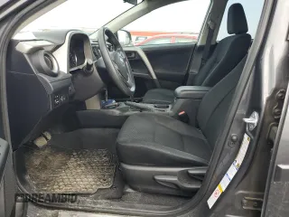 2017 Toyota RAV4 LE с VIN 2T3BFREV2HW670639, выставлен на аукционе Copart как лот 60017335 с пробегом 100 299 миль миль и Списание • Salvage title. История ставок и продаж доступна на DreamBid. Изображение 7.