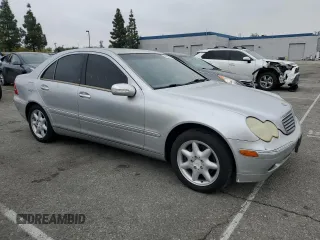 2001 Mercedes-Benz C 320 with VIN WDBRF64J01F124150, listed as a Copart auction lot 50624475 with Not Provided miles and Clean Title. Bid and sale history available at DreamBid. Image 4.