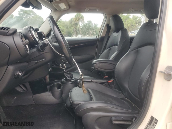 2015 MINI Cooper Hardtop 4 Door S with VIN WMWXU3C59F2B56806, listed as a Copart auction lot 52383055 with 147,817 mi miles and Salvage Title. Bid and sale history available at carsss.com. Image 7.