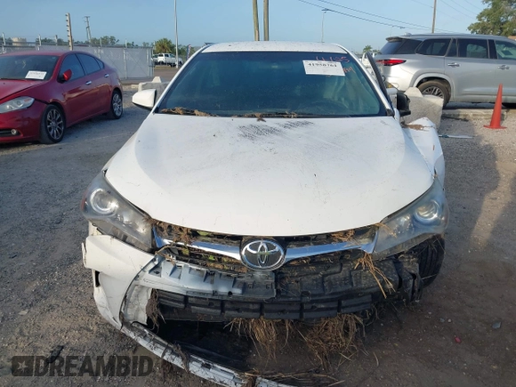 2017 Toyota Camry XLE with VIN 4T1BF1FK1HU722048, listed as a IAAI auction lot 41958761 with 999,999 mi miles. Bid and sale history available at carsss.com. Image 11.