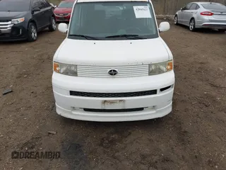 2005 Scion xB z VIN JTLKT324154024331, wystawiony jako IAAI lot #42045127 z przebiegiem 170 111 mil mil oraz . Historia ofert i sprzedaży dostępna na DreamBid. Obrazek 6.