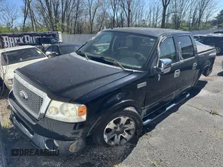 2006 Ford F-150 XLT with VIN 1FTPW12566FA26510, listed as a IAAI auction lot 42075086 with 182,139 mi miles. Bid and sale history available at carsss.com. Image 2.