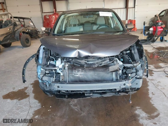 2015 Honda CR-V EX with VIN 3CZRM3H57FG706605, listed as a IAAI auction lot 41233942 with 112,842 mi miles. Bid and sale history available at carsss.com. Image 13.