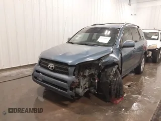 2008 Toyota RAV4 Ltd with VIN JTMZK31V886015609, listed as a IAAI auction lot 41758981 with 130,204 mi miles. Bid and sale history available at carsss.com. Image 6.