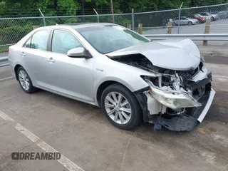 2012 Toyota Camry XLE z VIN 4T1BD1FK9CU008036, wystawiony jako IAAI lot #42288273 z przebiegiem 72 797 mil mil oraz . Historia ofert i sprzedaży dostępna na DreamBid. Obrazek 1.