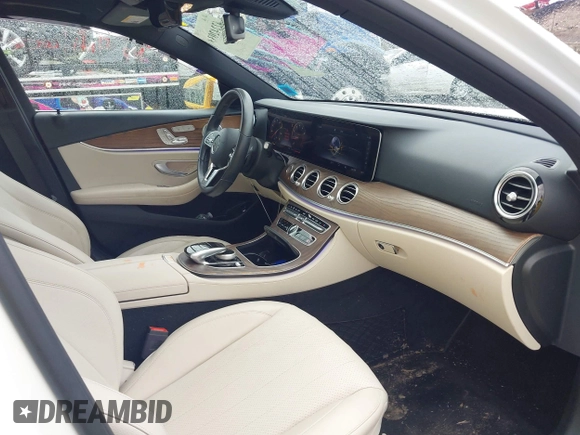 2020 Mercedes-Benz E 350 с VIN WDDZF8EB1LA721611, выставлен на аукционе IAAI как лот 42242033 с пробегом 70 642 миль миль и . История ставок и продаж доступна на DreamBid. Изображение 5.