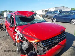 2018 Volkswagen Tiguan S with VIN 3VV1B7AX7JM016201, listed as a IAAI auction lot 42436045 with 139,168 mi miles and . Bid and sale history available at DreamBid. Image 1.