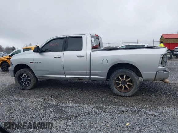 2010 Dodge 1500 Laramie with VIN 1D7RV1GT9AS232915, listed as a IAAI auction lot 41963752 with Not Provided miles and . Bid and sale history available at carsss.com. Image 14.