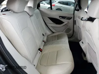 2019 Jaguar I-Pace S z VIN SADHB2S14K1F71171, wystawiony jako Copart lot #54481763 z przebiegiem 26 464 mil mil oraz . Historia ofert i sprzedaży dostępna na DreamBid. Obrazek 11.