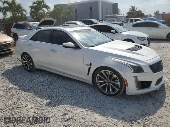 2017 Cadillac CTS-V z VIN 1G6A15S64H0137358, wystawiony jako Copart lot #53385215 z przebiegiem 76 382 mil mil oraz Tytuł czysty. Historia ofert i sprzedaży dostępna na DreamBid. Obrazek 4.