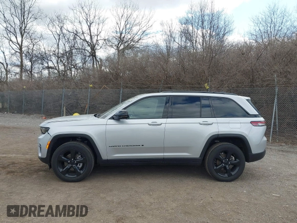 2023 Jeep Grand Cherokee Laredo with VIN 1C4RJHAG2PC660418, listed as a IAAI auction lot 41693879 with 4,295 mi miles and . Bid and sale history available at DreamBid. Image 14.
