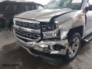 2017 Chevrolet Silverado 1500 LTZ with VIN 3GCUKSEJ3HG431206, listed as a IAAI auction lot 41600832 with 200,114 mi miles. Bid and sale history available at carsss.com. Image 6.
