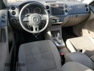 2011 Volkswagen Tiguan SE with VIN WVGBV7AX6BW525168, listed as a Copart auction lot 53824915 with 113,628 mi miles and Salvage Title. Bid and sale history available at DreamBid. Image 8.