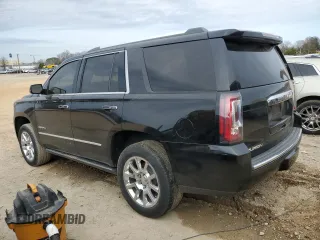 2015 GMC Yukon Denali with VIN 1GKS1CKJ2FR547342, listed as a Copart auction lot 45025075 with 189,942 mi miles and Salvage Title. Bid and sale history available at carsss.com. Image 2.