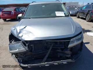 2019 Volkswagen Tiguan SE with VIN 3VV3B7AX5KM195140, listed as a IAAI auction lot 41803748 with 116,898 mi miles. Bid and sale history available at carsss.com. Image 12.