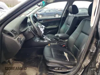 2001 BMW 3 Series 325i with VIN WBAAV334X1EE77884, listed as a Copart auction lot 52754205 with 0 mi miles and Clean Title. Bid and sale history available at carsss.com. Image 7.