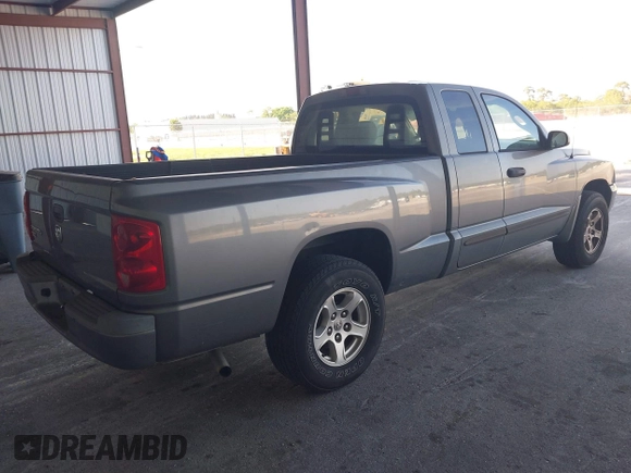 2006 Dodge Dakota SLT with VIN 1D7HE42K96S503989, listed as a IAAI auction lot 41709529 with 138,226 mi miles and . Bid and sale history available at carsss.com. Image 4.