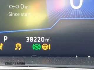 2023 Volkswagen Tiguan SE z VIN 3VVNB7AX5PM064693, wystawiony jako IAAI lot #42033011 z przebiegiem 38 220 mil mil oraz . Historia ofert i sprzedaży dostępna na DreamBid. Obrazek 15.