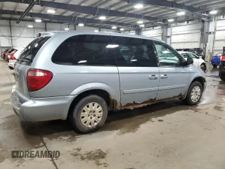 2006 Chrysler Town & Country LWB LX with VIN 2A4GP44R46R601270, listed as a Copart auction lot 82840634 with 287,266 mi miles and Salvage Title. Bid and sale history available at carsss.com. Image 3.