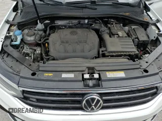 2022 Volkswagen Tiguan SE R-Line Black with VIN 3VVCB7AXXNM109437, listed as a Copart auction lot 59607495 with 30,985 mi miles and Salvage title. Bid and sale history available at DreamBid. Image 12.
