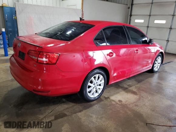 2015 Volkswagen Jetta SE z VIN 3VWD17AJ5FM282881, wystawiony jako Copart lot #57505875 z przebiegiem 125 372 mil mil oraz Szkoda całkowita • Salvage title. Historia ofert i sprzedaży dostępna na DreamBid. Obrazek 3.