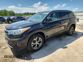 2016 Toyota Highlander XLE with VIN 5TDJKRFH1GS502796, listed as a Copart auction lot 61588105 with 135,410 mi miles and Clean title. Bid and sale history available at DreamBid. Image 1.