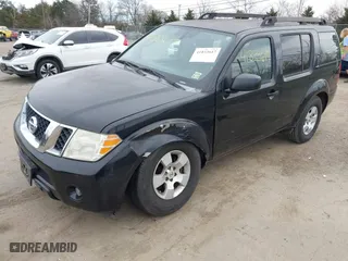 2009 Nissan Pathfinder SE with VIN 5N1AR18U89C611098, listed as a IAAI auction lot 41833617 with 202,680 mi miles. Bid and sale history available at carsss.com. Image 2.