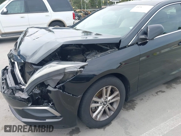2016 Hyundai Sonata SE with VIN 5NPE24AFXGH401286, listed as a IAAI auction lot 41969686 with 134,592 mi miles and . Bid and sale history available at carsss.com. Image 17.