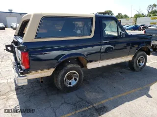 1992 Ford Bronco Custom with VIN 1FMEU15HXNLA27805, listed as a Copart auction lot 59922174 with 0 mi miles and Salvage Title. Bid and sale history available at carsss.com. Image 3.
