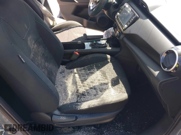 2021 Nissan Kicks SV with VIN 3N1CP5CV1ML512892, listed as a IAAI auction lot 42016955 with 63,754 mi miles. Bid and sale history available at carsss.com. Image 5.