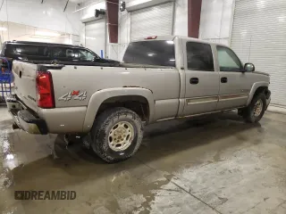 2003 Chevrolet Silverado 1500HD LT z VIN 1GCGK13U93F134049, wystawiony jako Copart lot #77205124 z przebiegiem 260 001 mil mil oraz Szkoda całkowita • Salvage title. Historia ofert i sprzedaży dostępna na DreamBid. Obrazek 3.
